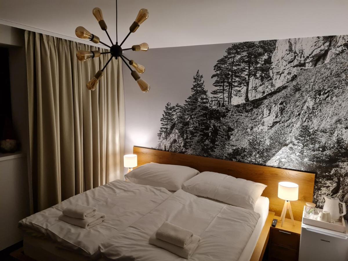 Snowland Apartmany Valča Екстериор снимка