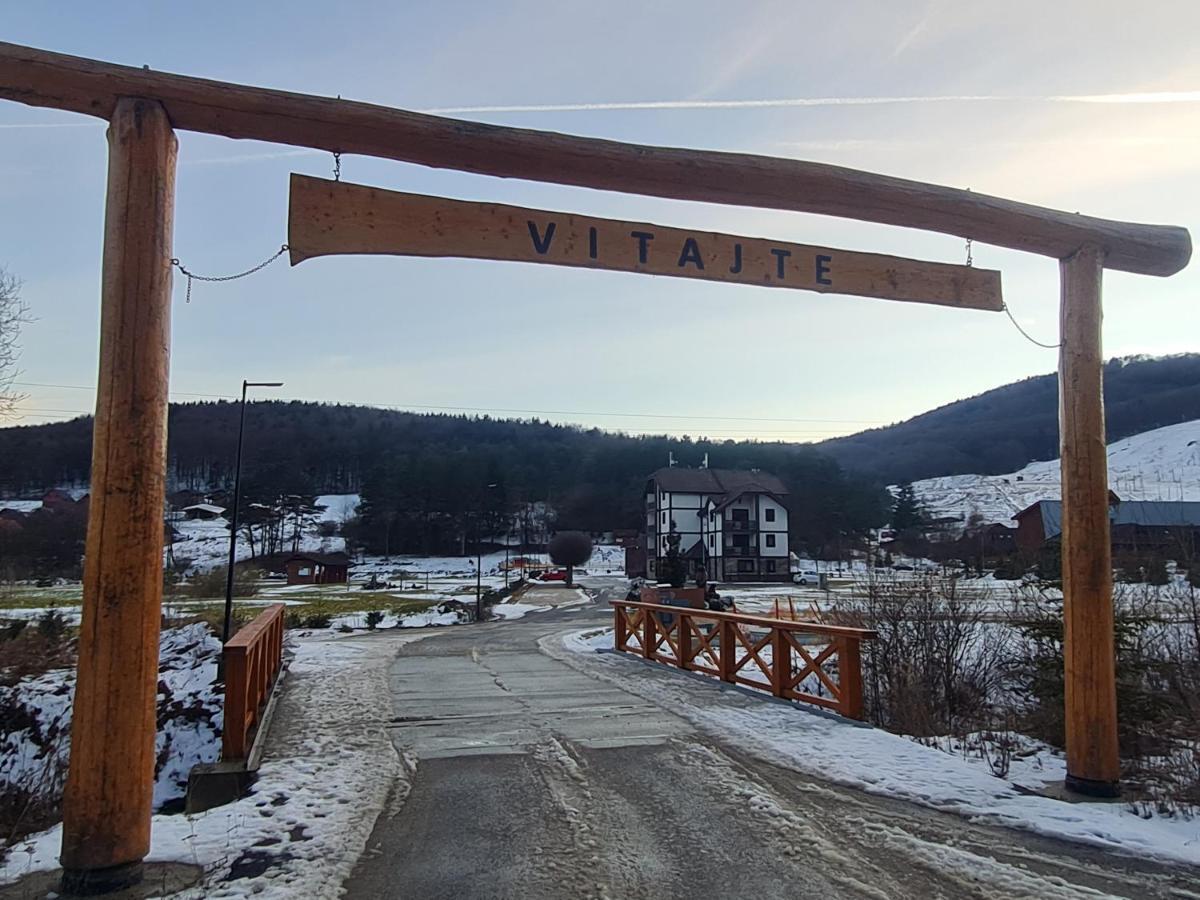 Snowland Apartmany Valča Екстериор снимка