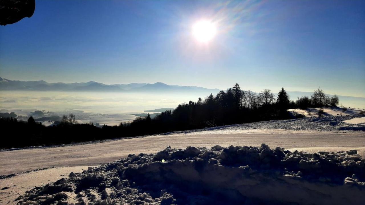 Snowland Apartmany Valča Екстериор снимка